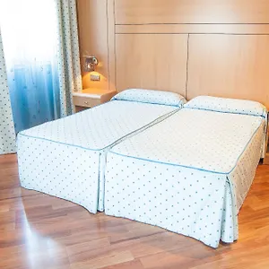 Reino De 3*, Granada Spanje